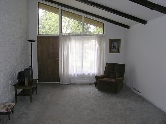 2nd image of 1102 S Euclid Ave