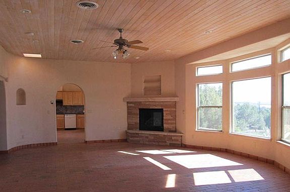 5th image of 6415 Lakewood Dr