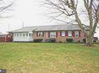 3632 S 5th Ave, Schaefferstown, PA 17088
