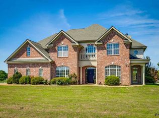 1015 High Meadow Dr, Mt Vernon, TX 75457