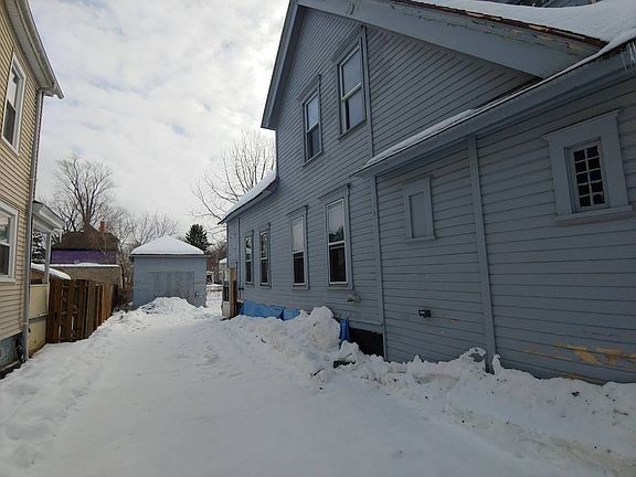 3rd image of 215 Palmer Ave
