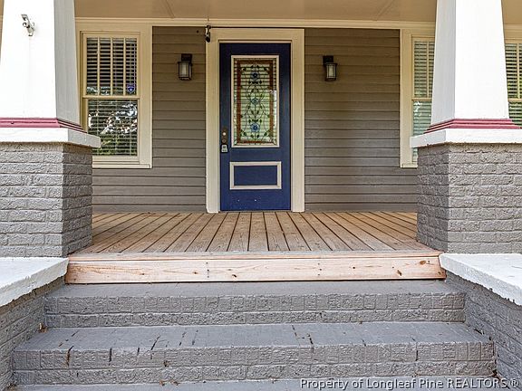 5th image of 125 Oakridge Ave