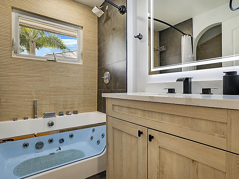 1296 SE Colony Way — Photo 42