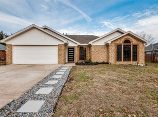 1202 Rene Dr, Alvarado, TX 76009