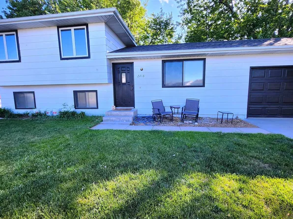 2218 L Ave, Gothenburg, NE 69138