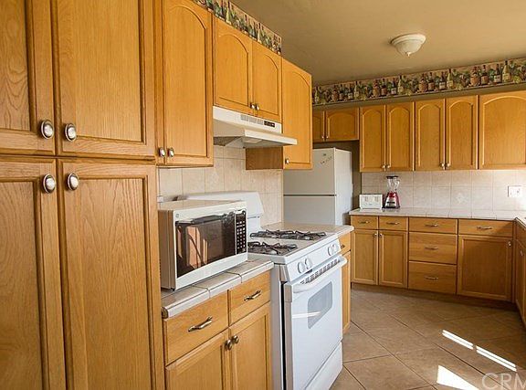 5th image of 3969 Ferndale Ave