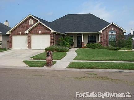 1st image of 203 Green Gable Dr