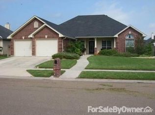 203 Green Gable Dr, Victoria, TX 77904