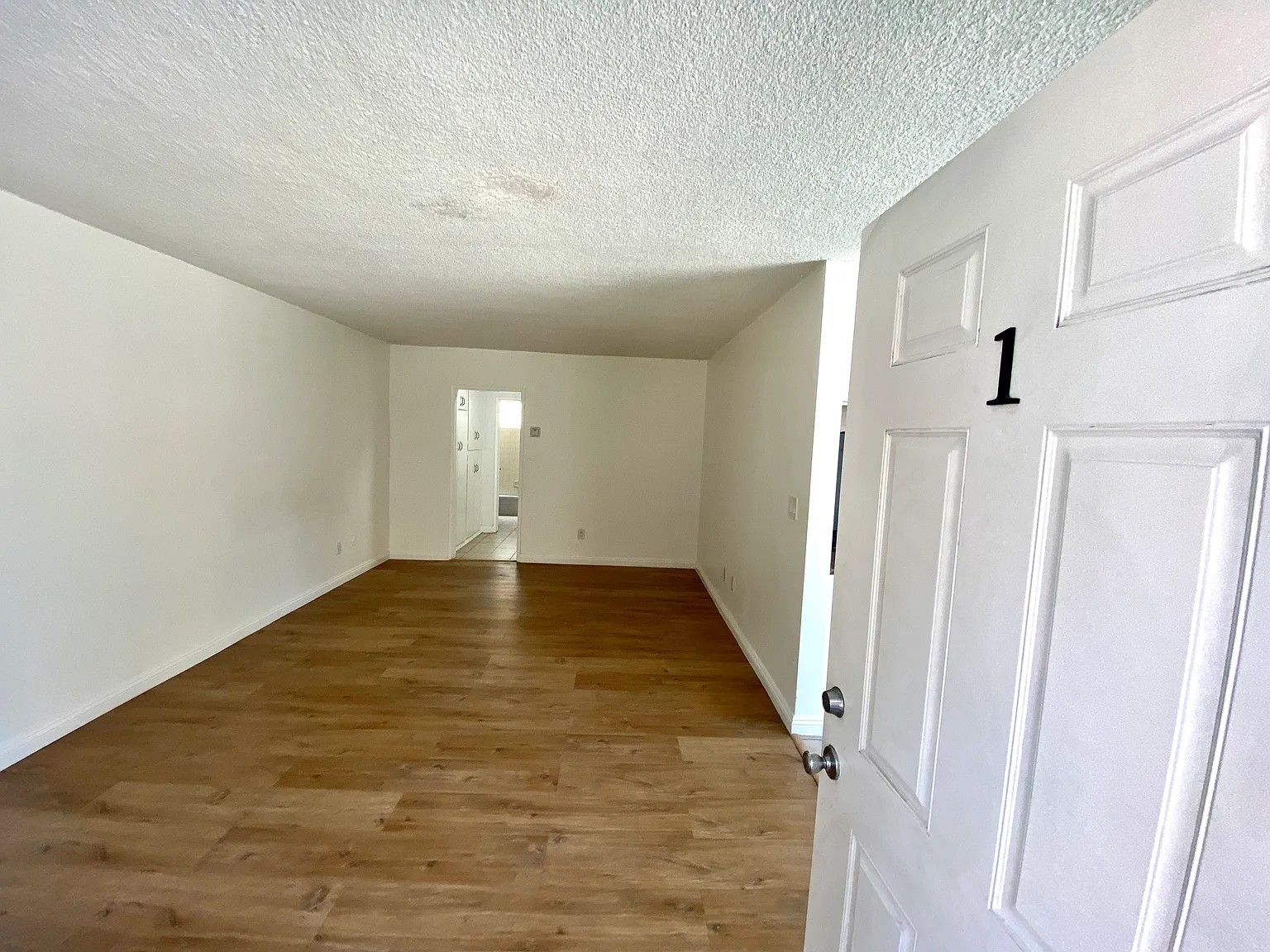 1 bed, 600 sqft, $1,950 — Photo 2