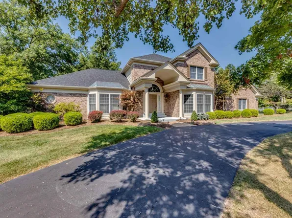 403 Conway Pine Ct, Saint Louis, MO 63141