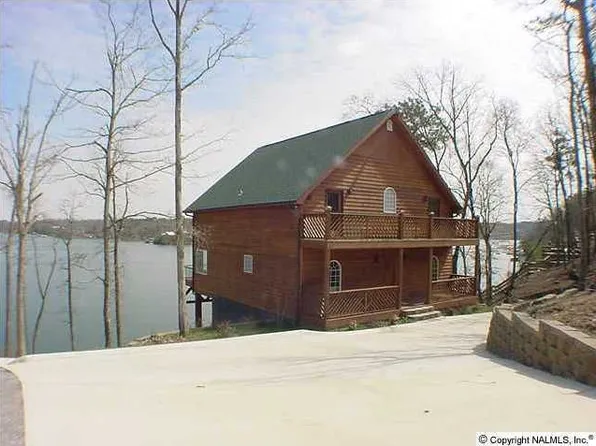 582 County Road 235, Arley, AL 35541