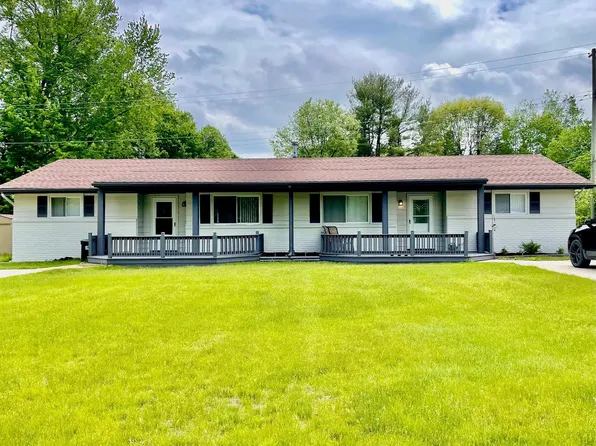 4245 Peck Rd, Port Huron, MI 48060