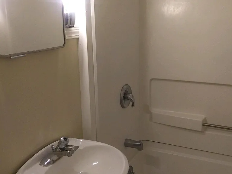 719 SW Lincoln St #2 — Photo 23