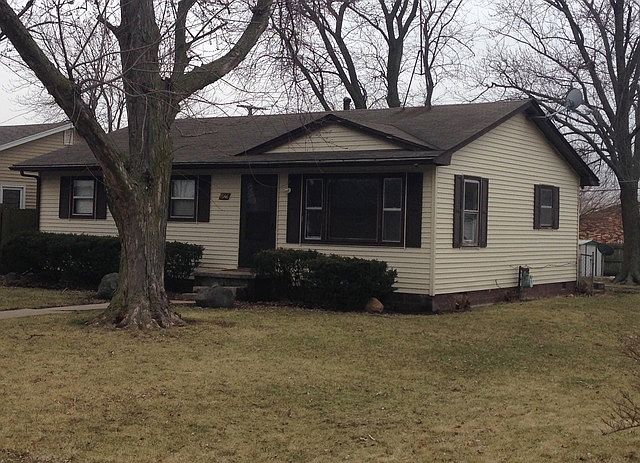 1st image of 1546 E Broadway St