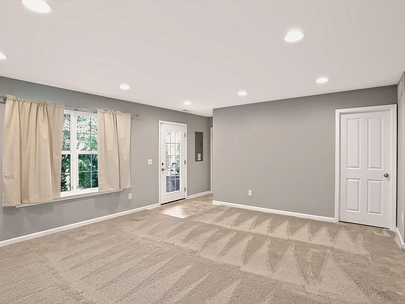 4th image of 9056 Ramapo Dr