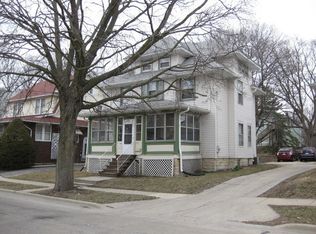 136 John St, Dekalb, IL
