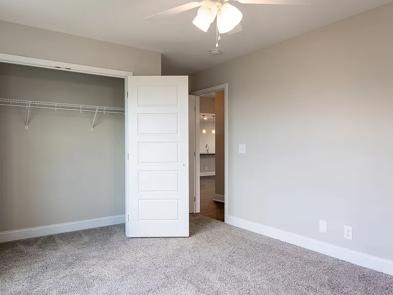 504 Ayden Ln — Photo 8