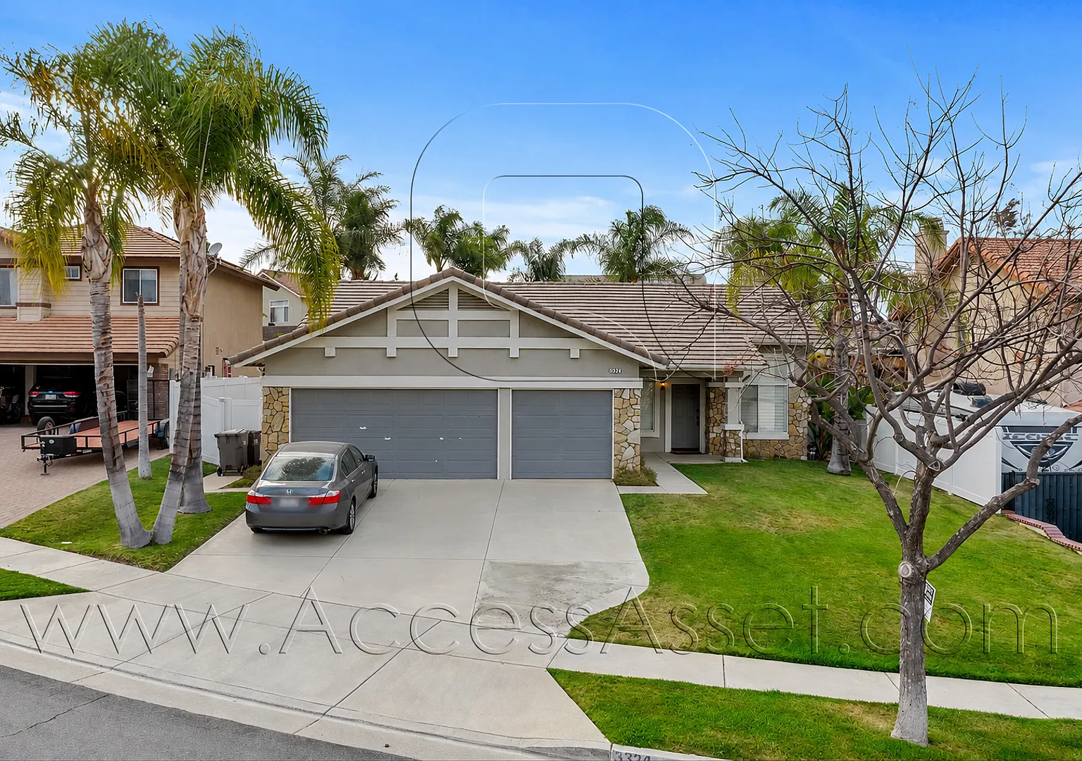 Spacious Cul-de-Sac Home with 3-Car Garage in South Corona — Photo 1