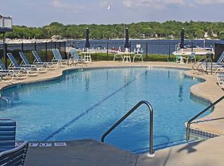 57 N Walworth Ave #213, Williams Bay, WI 53191