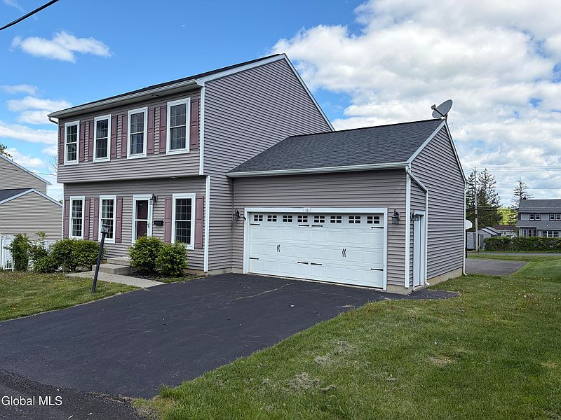 4th image of 11 Highland View Avenue