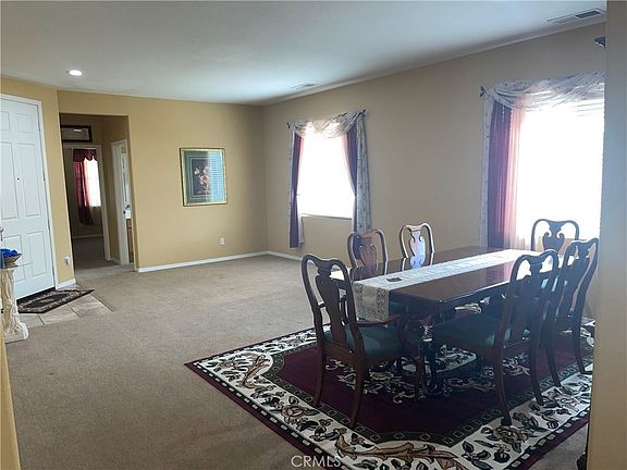 5th image of 1045 Cornflower Dr