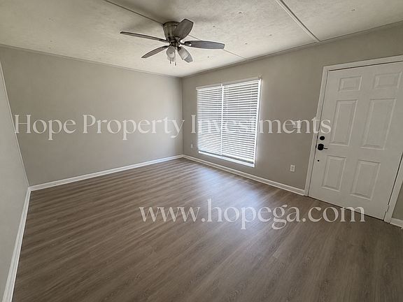 2nd image of 4 Midland Park Ln