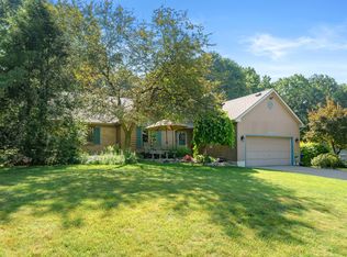 21026 Dana Dr, Battle Creek, MI 49017