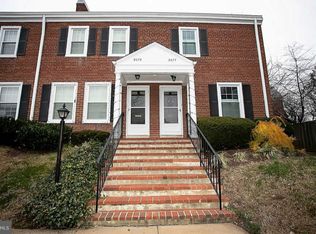 3075 S Abingdon St, Arlington, VA 22206