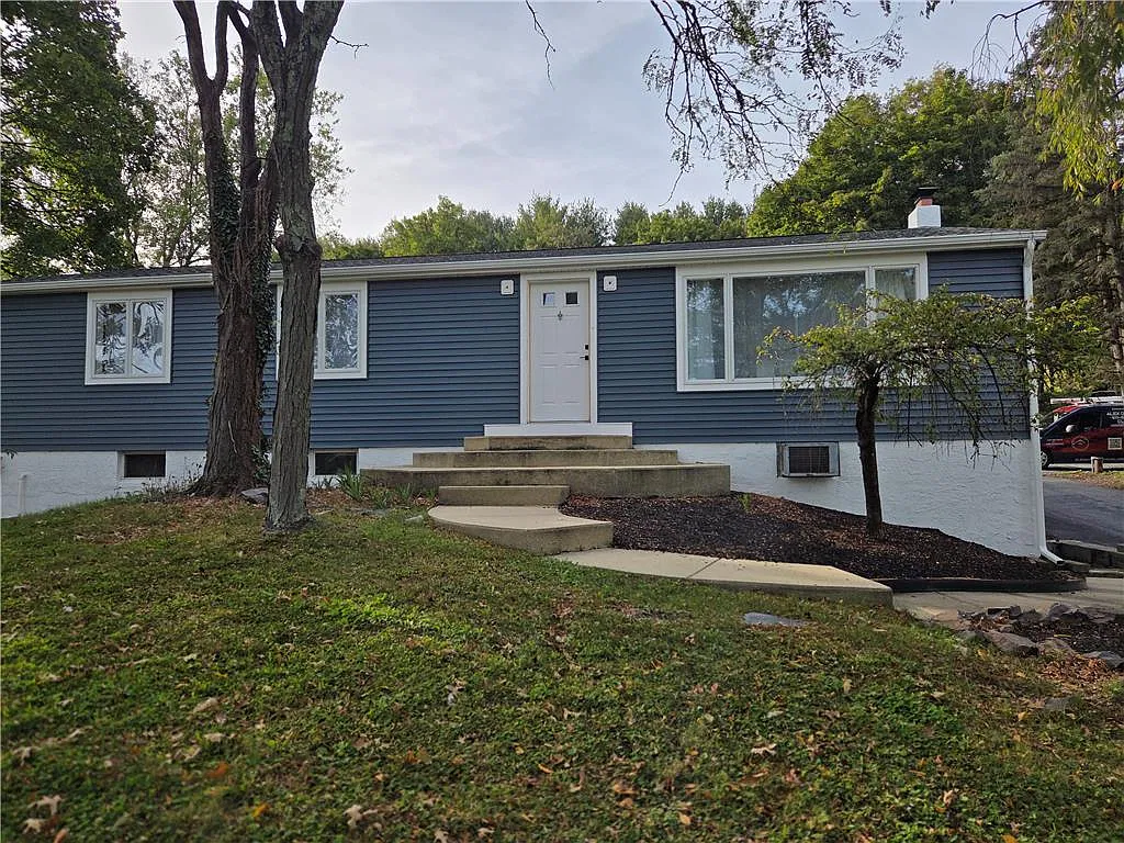 3 bed, 2.0 bath, 1550 sqft, $2,950 — Photo 2