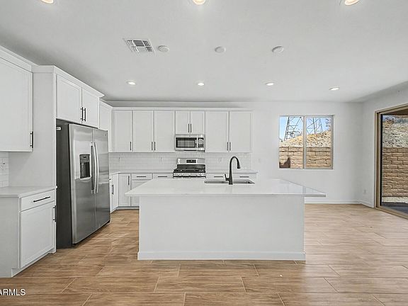 4th image of 16975 W SAMANTHA Way