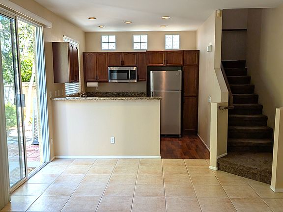 3rd image of 27844 Crown Court Cir