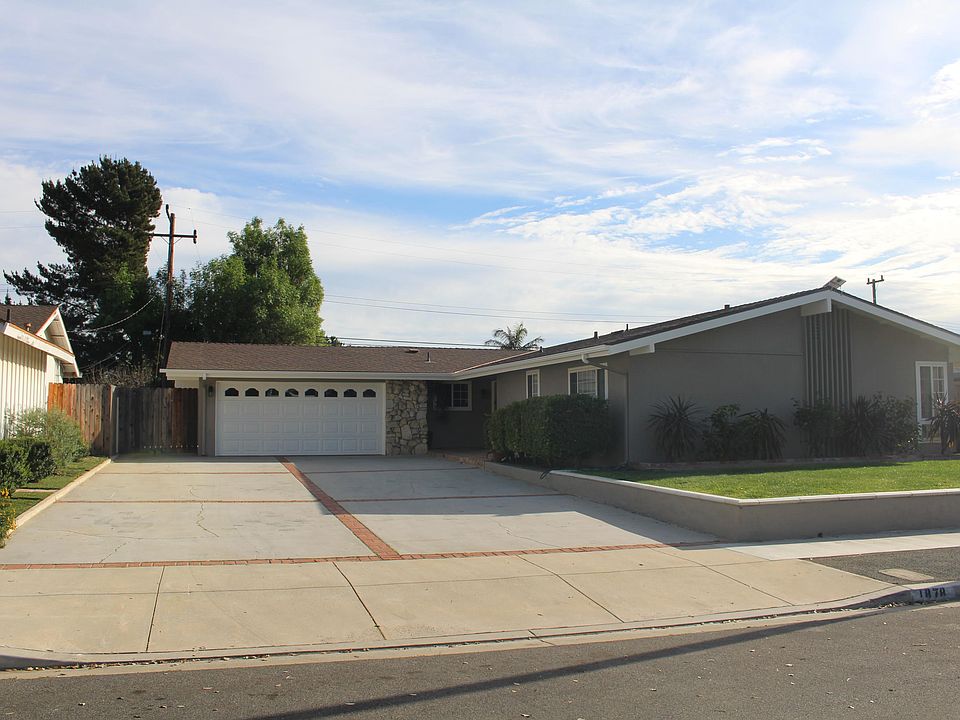 1st image of 1878 Hobart Dr
