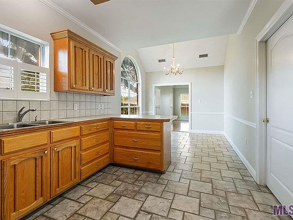 4th image of 16086 Jarod Dr
