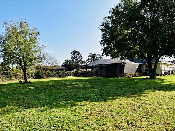 5th image of 6349 Riverlake Ct
