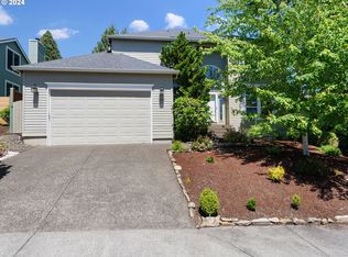 10605 NW Harding Ct, Portland, OR 97229