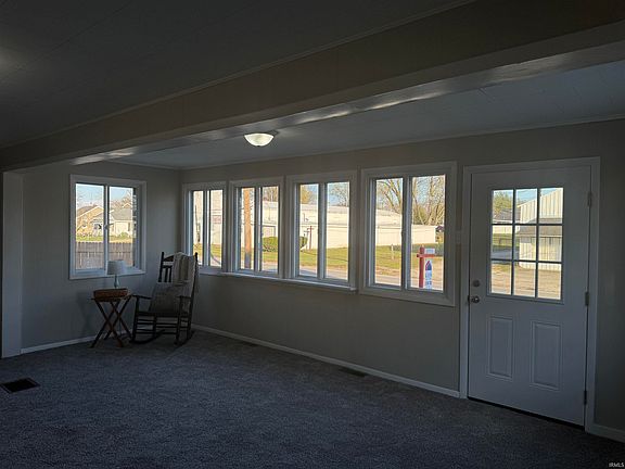 4th image of 1009 S 15th St