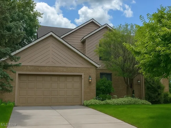 5901 Dawn Vista Oval, Parma, OH 44129