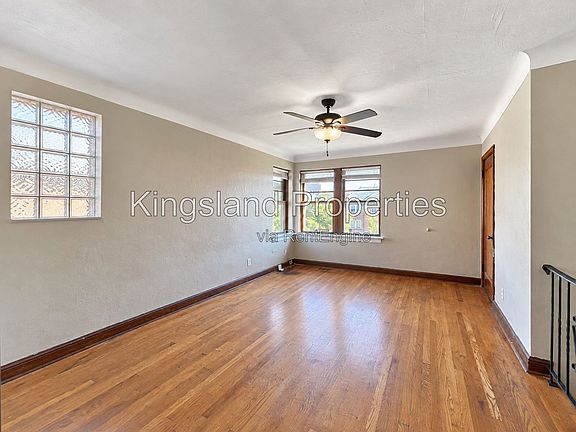 2nd image of 3910 Chippewa St #2F