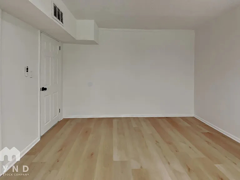 3340 Peach Dr — Photo 9