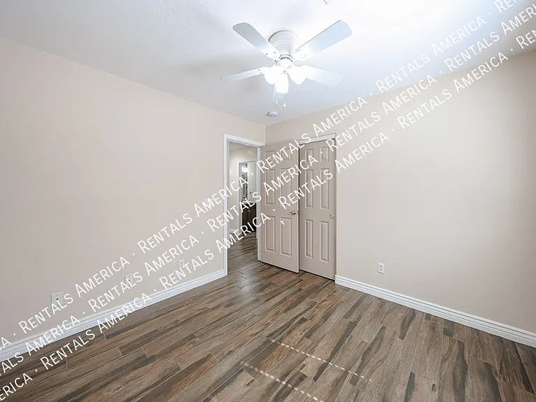 15428 W Mauna Loa Ln — Photo 23