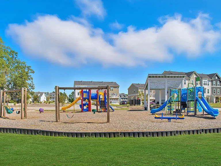 HARMON Foxbank by Crescent Communities — Photo 13