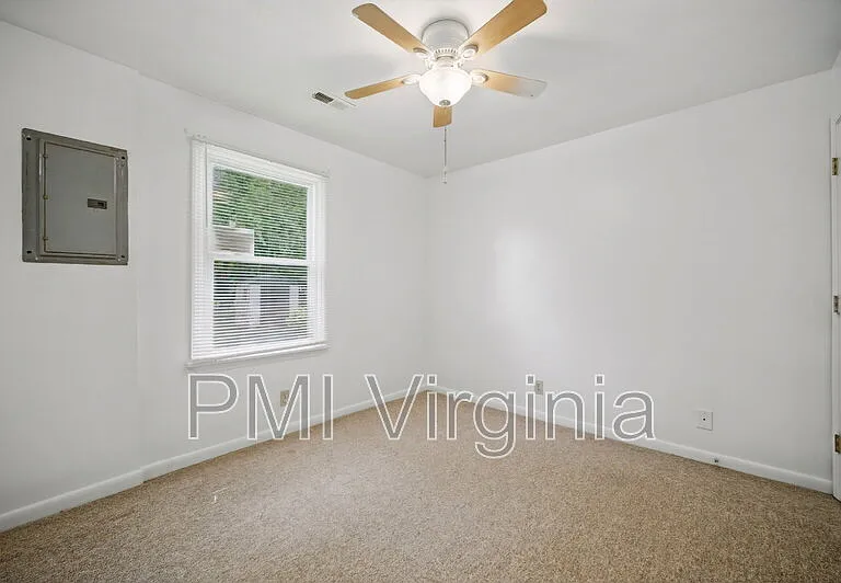 58 Radford St — Photo 12