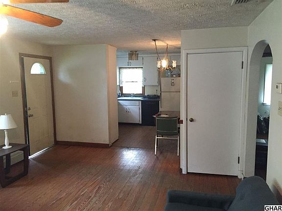 5th image of 490 Willow St