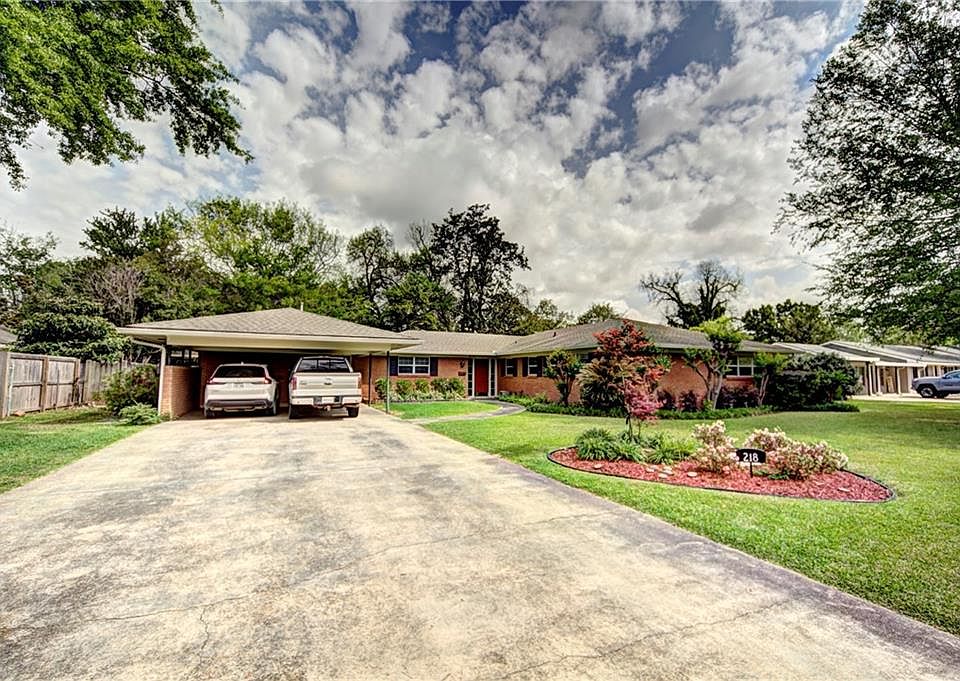 1st image of 218 Whitfield Dr