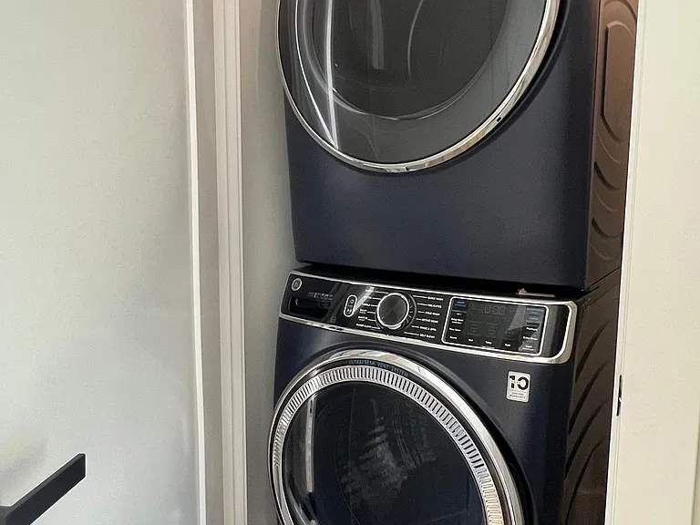 washer & dryer