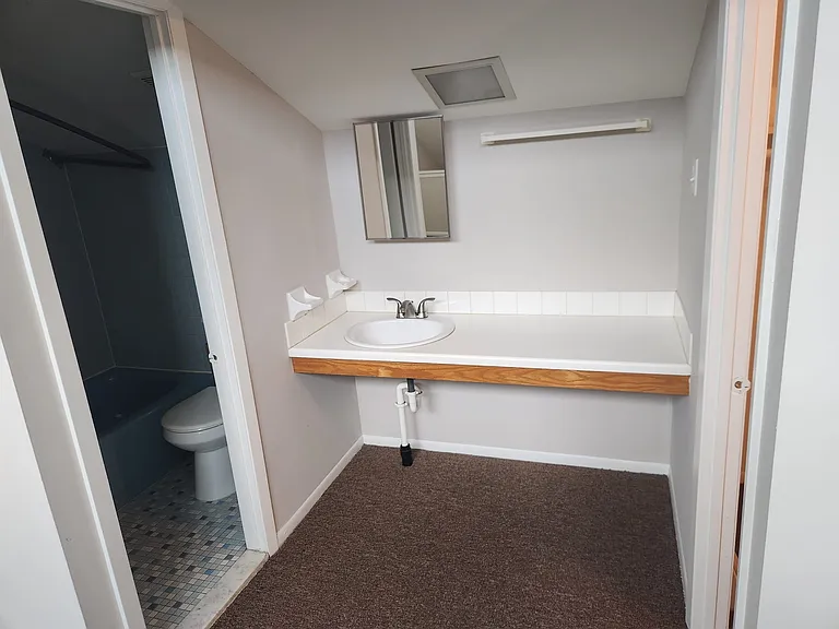 7758 Rockwell Ave #2 — Photo 15