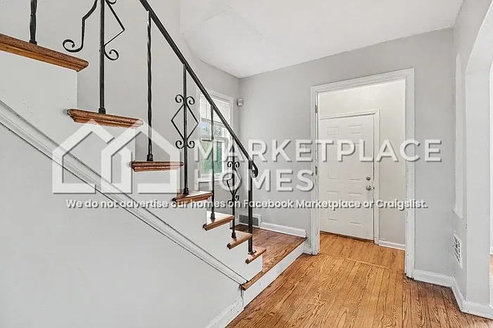 4 bed, 2.0 bath, 1400 sqft, $1,650 — Photo 3