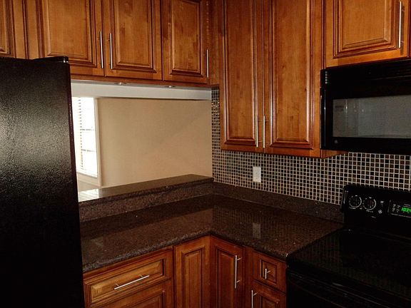Kitchen (2)