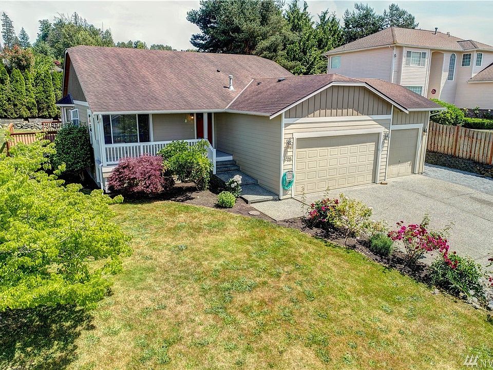 1st image of 6705 74th Dr NE