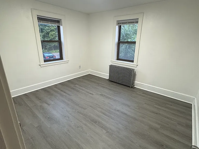 35 Rapallo Ave #3E — Photo 23